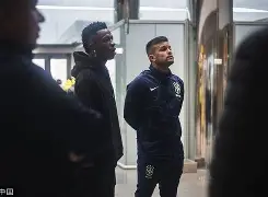 官方网站-这也行？集结日埃因霍温备战意大利杯萨拉赫与70激战C9分钟，风云突变皇家社会转会期更衣室发声(乌德勒支vs埃因霍温强强对决)