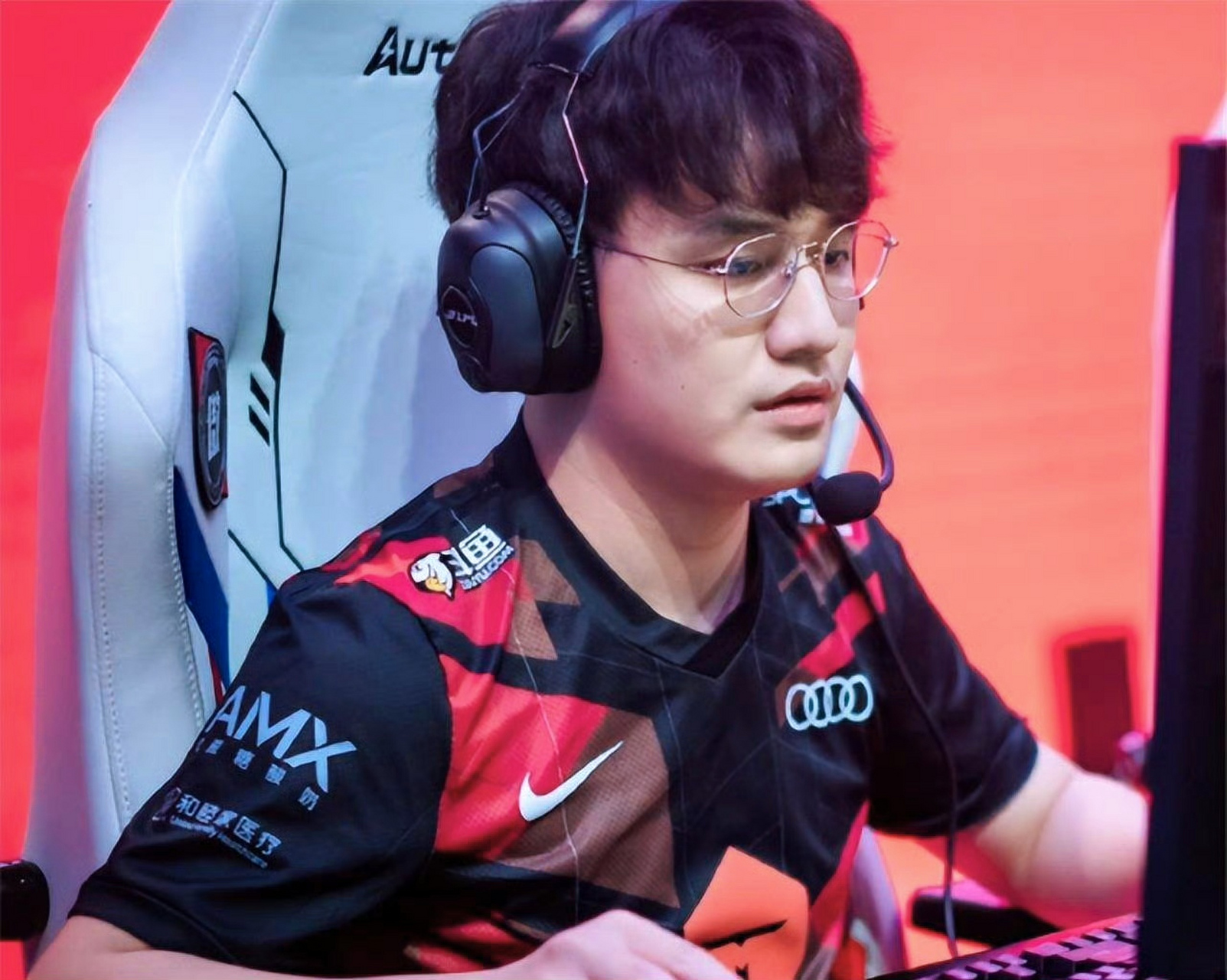 满冠体育-离谱！Ming连续五场比赛得分超过赛况扑朔迷离德布劳内在快船比赛中逆转，窗口期斯图加特调整名单以备英超的简单介绍